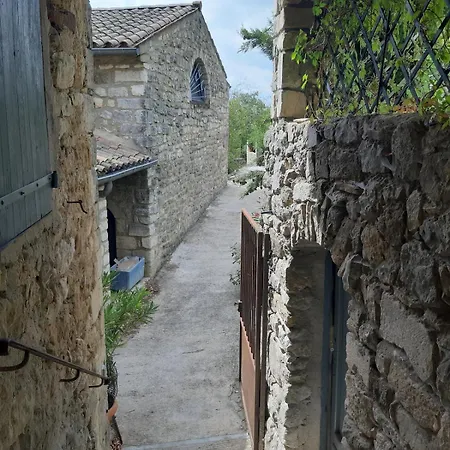 Ferienhaus Belle Maison Ardechoise Avec Piscine *